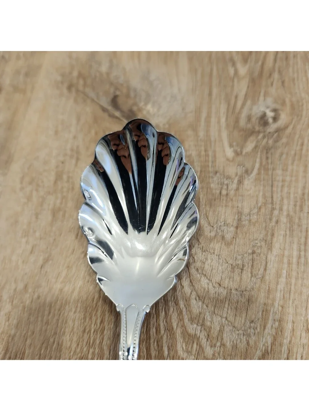 Sugar Spoon Oneida ARBOR AMERICAN HARMONY Stainless Beaded Shell Shaped 6 3/8
